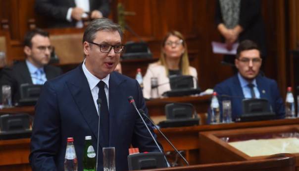 Usvojen Vučićev izvještaj o Kosovu: Tražiće ulazak u UN