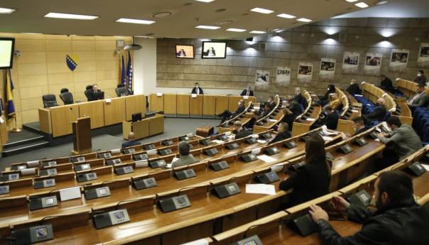 Usvojen zakon: Ograničava se rast cijena struje?