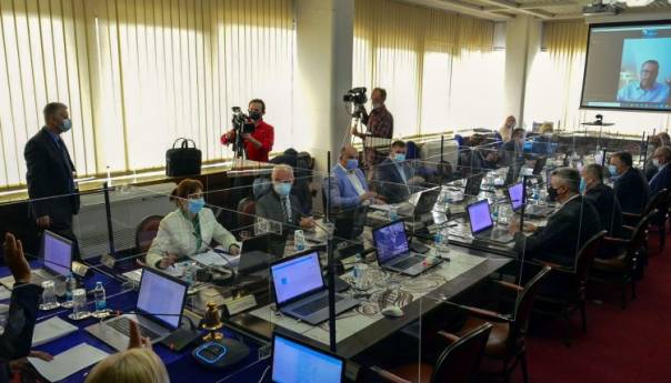 Usvojena informacija o epidemiološkoj situaciji s naredbama i preporukama