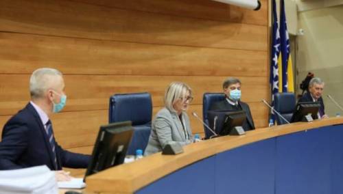 Usvojena inicijativa Denisa Zvizdića za hitnu nabavku Covid vakcina