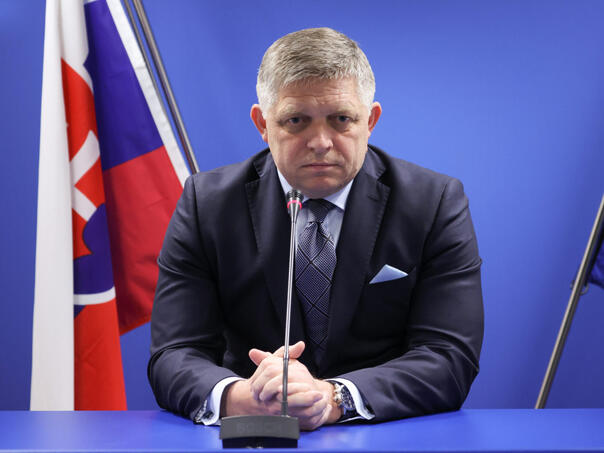 Usvojena rezolucija kojom se osuđuje pokušaj ubistva premijera Fica