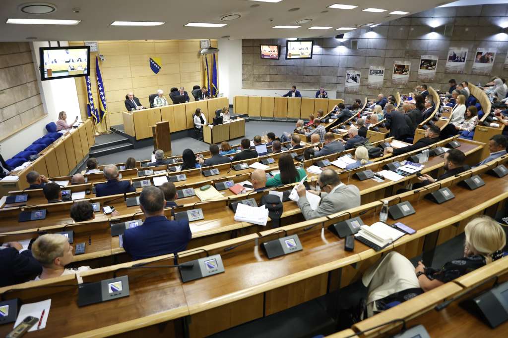 Usvojeni nacrti zakona o socijalnim uslugama i posredovanju u zapošljavanju i socijalnoj sigurnosti nezaposlenih