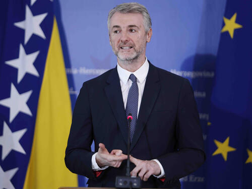 Usvojeni novi pravilnici: Velike promjene za vozače!