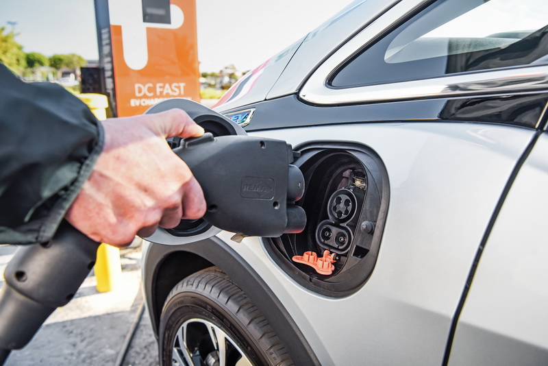 Utrostručena prodaja električnih automobila u EU