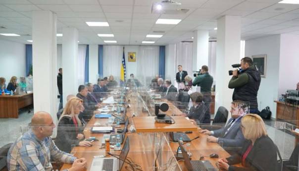 Utvrđene izmjene i dopune zakona o liječenju neplodnosti biomedicinski pomognutom oplodnjom