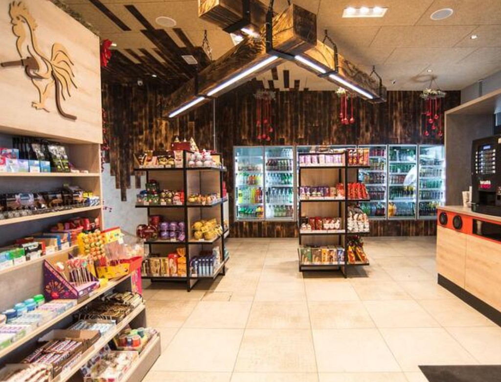 Utvrđeno šta se smije prodavati na pumpama: Stupio na snagu pravilnik