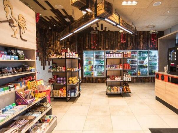 Utvrđeno šta se smije prodavati na pumpama: Stupio na snagu pravilnik