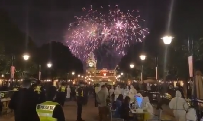 Uveden karantin u Disney parku u Šangaju, hiljade posjetitelja ostalo "zatočeno"