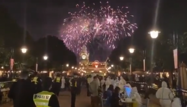 Uveden karantin u Disney parku u Šangaju, hiljade posjetitelja ostalo "zatočeno"