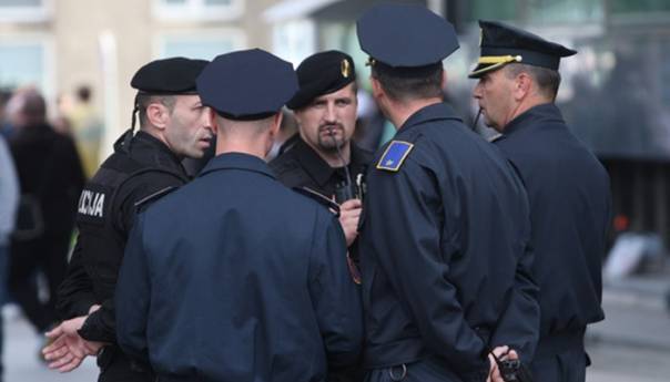 Uveden policijski sat u Federaciji BiH od 18 do 5 sati
