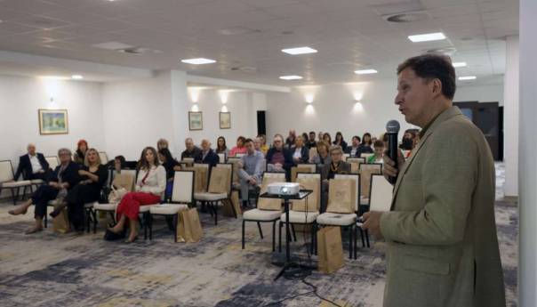 Uvesti programe skrininga i zabraniti solarije mlađim od 18 godina