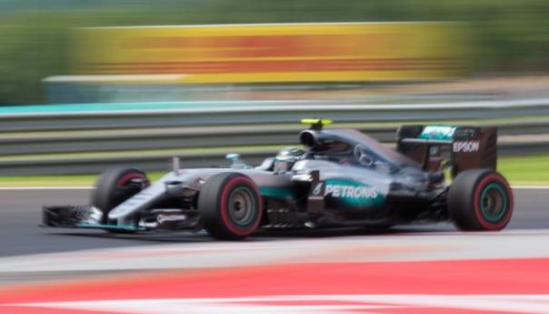 Uvodna pobjeda nove sezone formule 1 pripala Valtteriju Bottasu