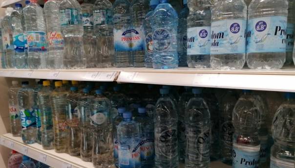 Uvoz vode i sokova smanjen za 15 posto, trgovinska razmjena nepovoljna