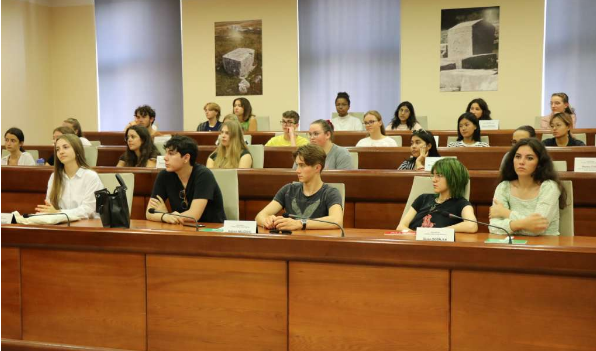 UWC: Učenici iz 59 zemalja svijeta stigli u Mostar