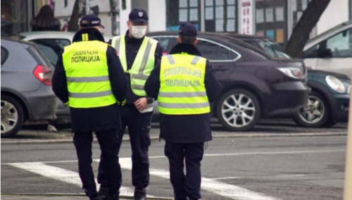 Užas kod Beograda: Majka i dijete skočili sa trećeg sprata