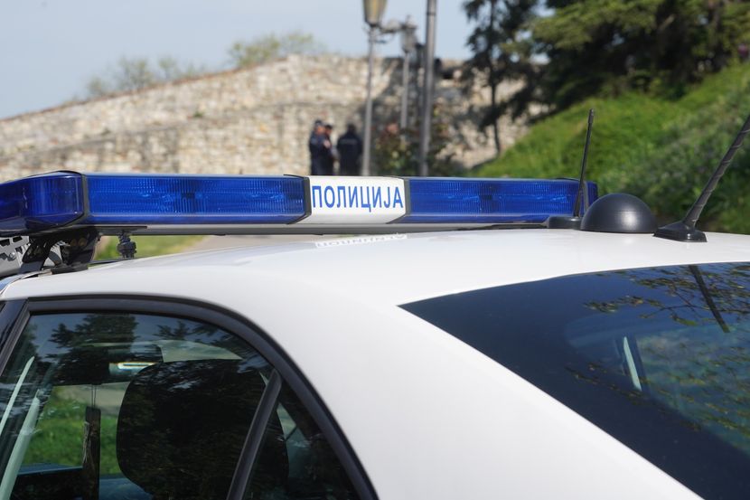 Užas na Kalemegdanu: Pronađeno tijelo u žbunju s ranom od metka u glavi