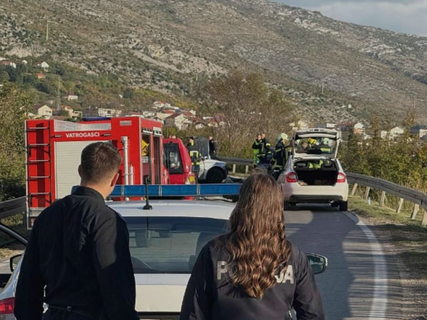 Užas na putu Mostar - Nevesinje: Dvoje mrtvih u sudaru