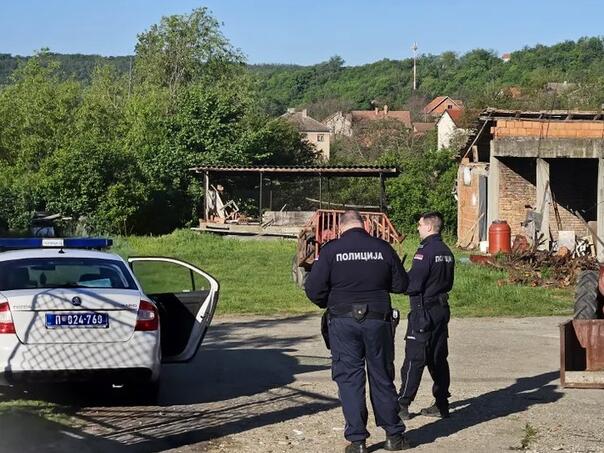 Užas u Beogradu: Sin izbo oca, u kući pronađen nož