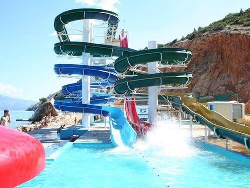 Užas u Hrvatskoj: Poginulo dijete nakon pada s tobogana