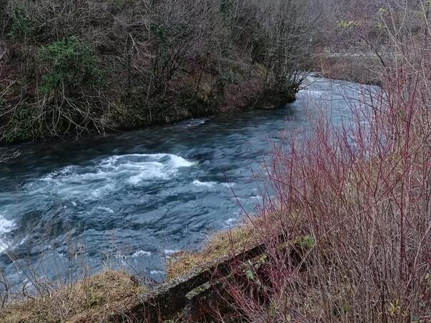 Užas u Šipovu: U koritu rijeke Plive pronađeno tijelo muškarca