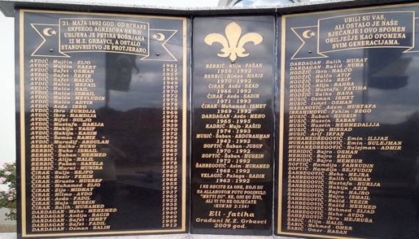 Užasavajuće pjesme u Zvorniku: 'Srebrenice, ti si nama mila, dabogda se triput ponovila...'