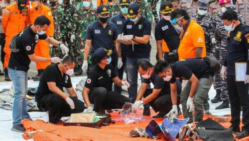 Uzeti DNK uzorci porodica radi identifikacije žrtava aviona u Indoneziji