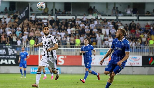 Kraj: Neftci - Željezničar 2:0