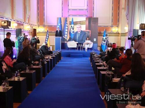 Uživo: Novogodišnji press gradonačelnika Sarajeva