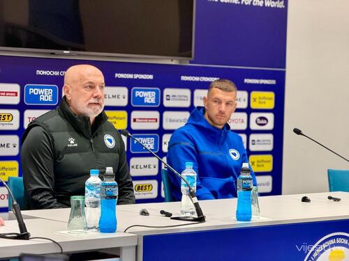 Obraćanje Barbareza i Džeke uoči duela s Rumunijom