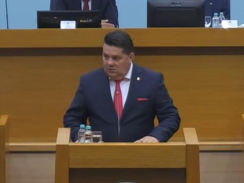 Stevandić poručio Vučiniću da se vrati na selo, nakon replike oduzeta mu riječ