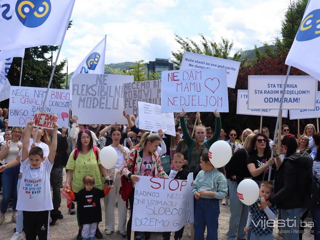Uživo: Počeli protesti 'Ne damo nedjelju'