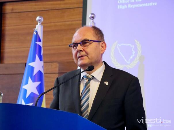 Video: Pratite obraćanje Christiana Schmidta