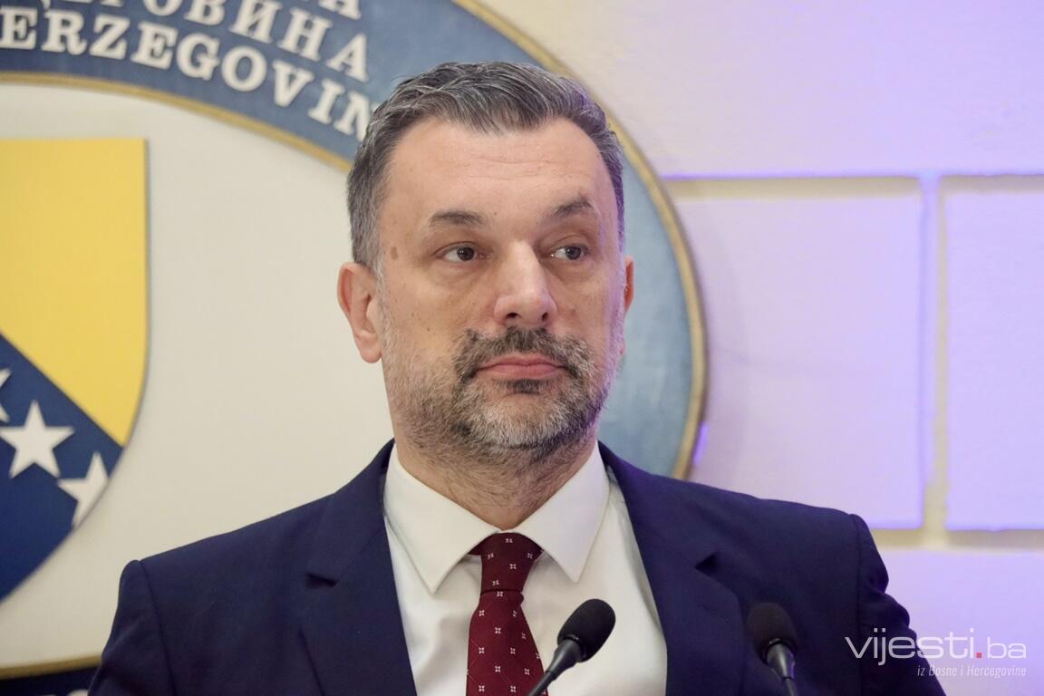 Video: Pogledajte obraćanje ministra Konakovića