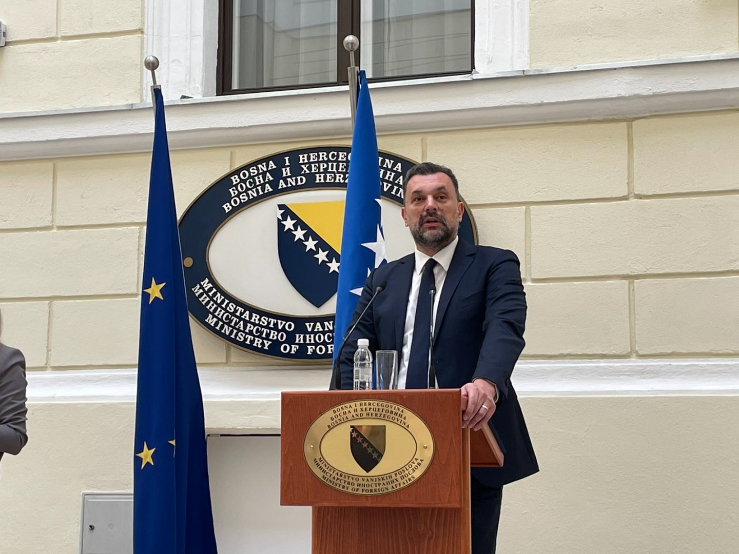 Video: Press ministra Konakovića u Sarajevu, tema aktuelna politička situacija