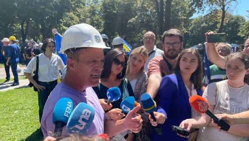 Video: Završen protest rudara pred zgradom EPBiH
