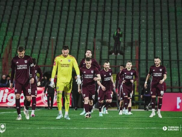 Uživo: Sarajevo - Borac 1:2, utakmica je prekinuta