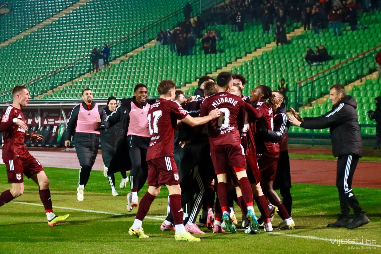 Uživo / Sarajevo - Borac 1:0: Bordo tim vodi na Koševu!