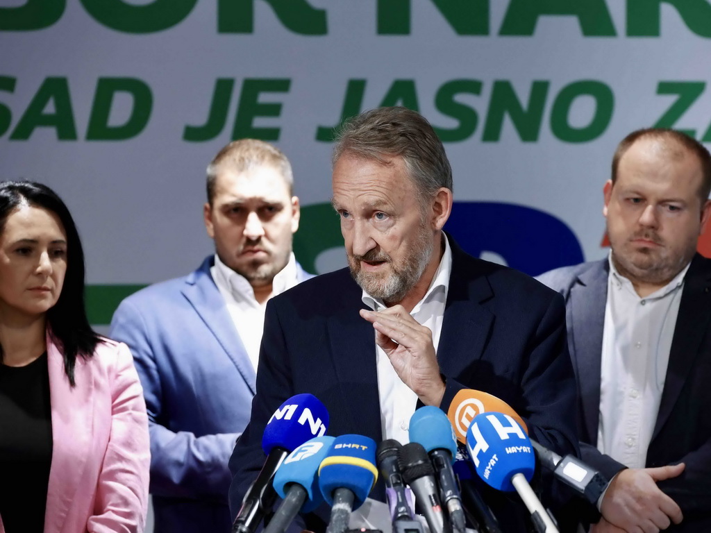 UŽIVO: SDA objavljuje kandidaturu Bakira Izetbegovića