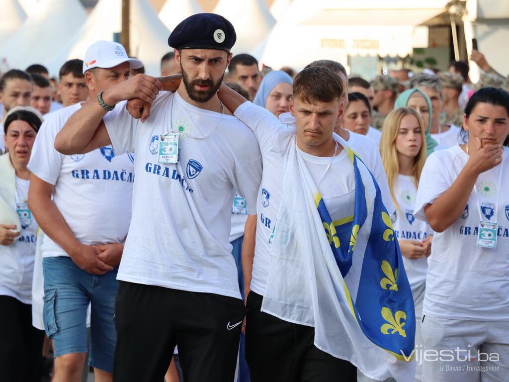 UŽIVO: U Potočare stižu učesnici Marša mira 2025
