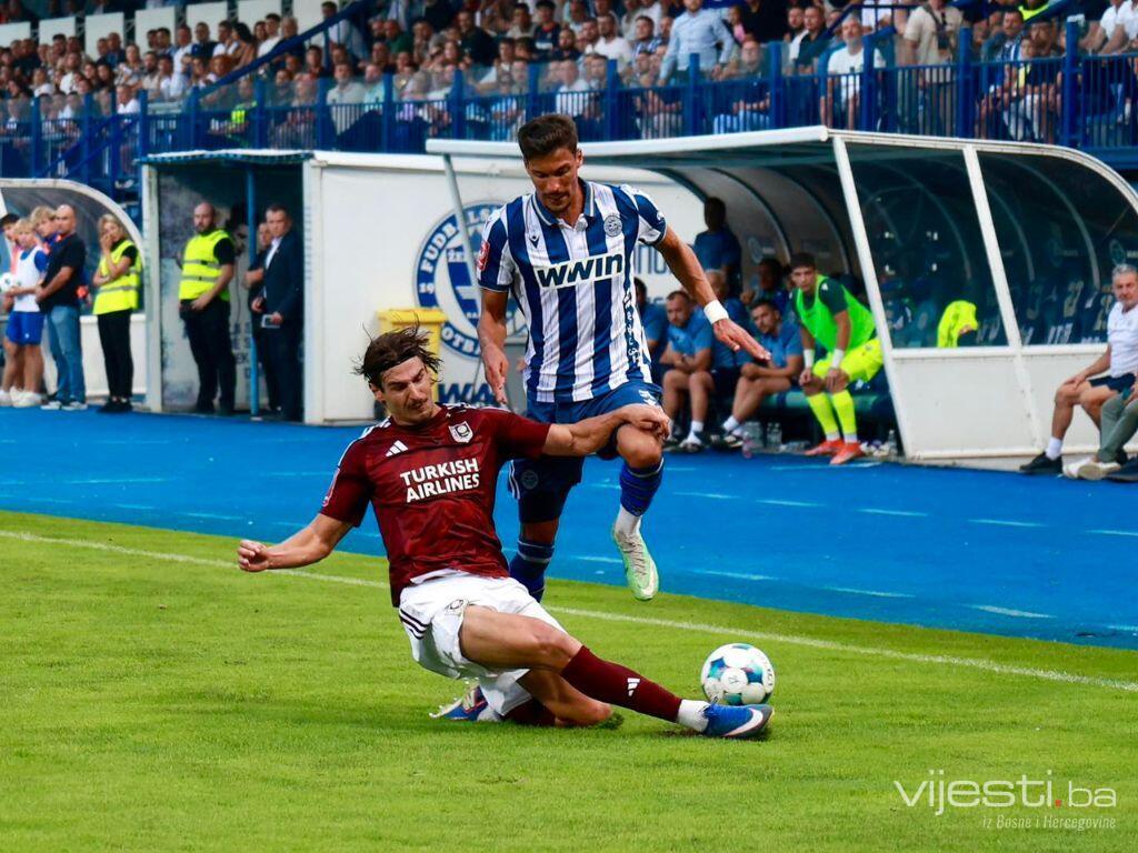 Uživo / Željezničar - Sarajevo 0:0, Šarić promašio zicer