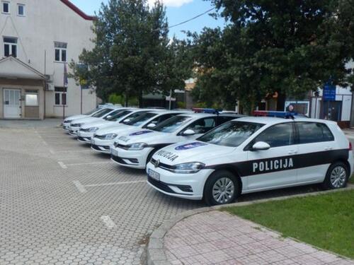 Uznemirujuće: Dječak u Širokom Brijegu zaklao pse iz 'osvete'