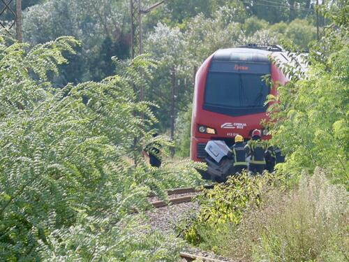 Uznemirujuće: Stravična fotografija gdje je voz usmrtio dvoje djece i vozača