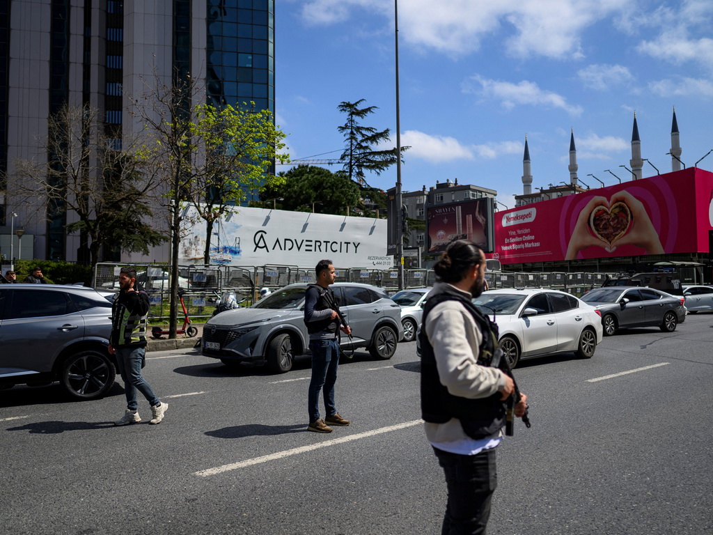 Uznemirujući video: Objavljena snimka obračuna policije s napadačima u Istanbulu