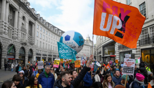 V. Britaniju pogodio najveći štrajk: Pola miliona radnika napustilo radna mjesta