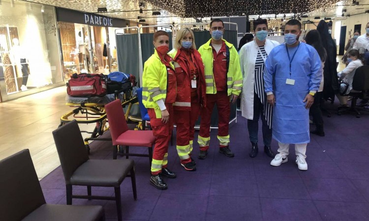 Počela vakcinacija građana u tržnom centru SCC
