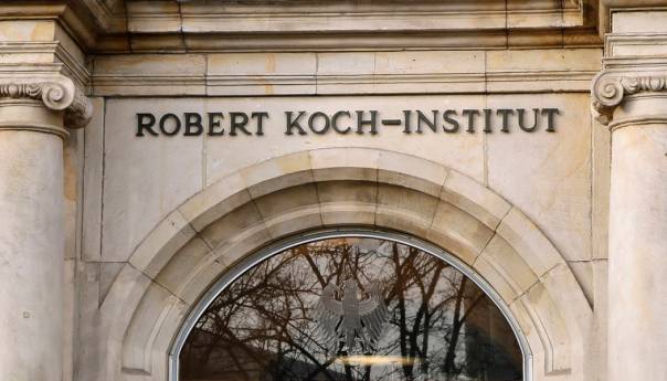 Vakcinisani ne prenose zarazu i mogli bi biti oslobođeni testiranja