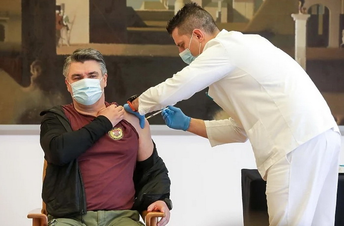 Vakcinu protiv korone primio i Zoran Milanović