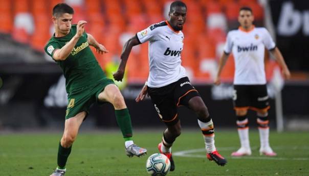 Valenciji ne pomaže ni smjena trenera, Kodro s klupe odgledao pobjedu Athletica