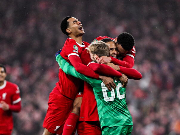 Van Dijk golom u 118. minuti donio pobjedu Liverpoolu u finalu EFL kupa