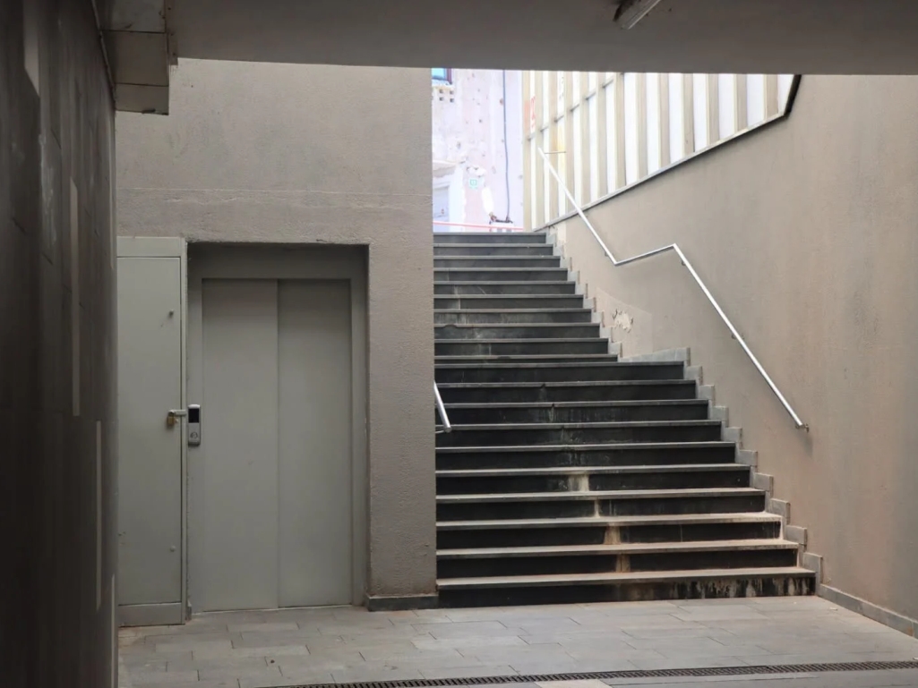 Vandali napravili ozbiljnu štetu na pothodniku Hrasno Brda